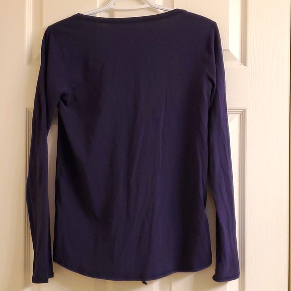 Lululemon v neck long sleeve - Picture 2 of 3